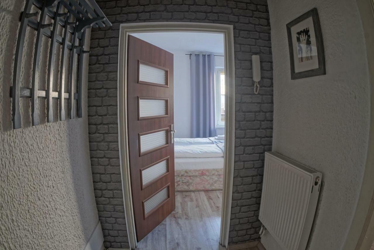 Zacisze Starowki Apartment Torun Luaran gambar